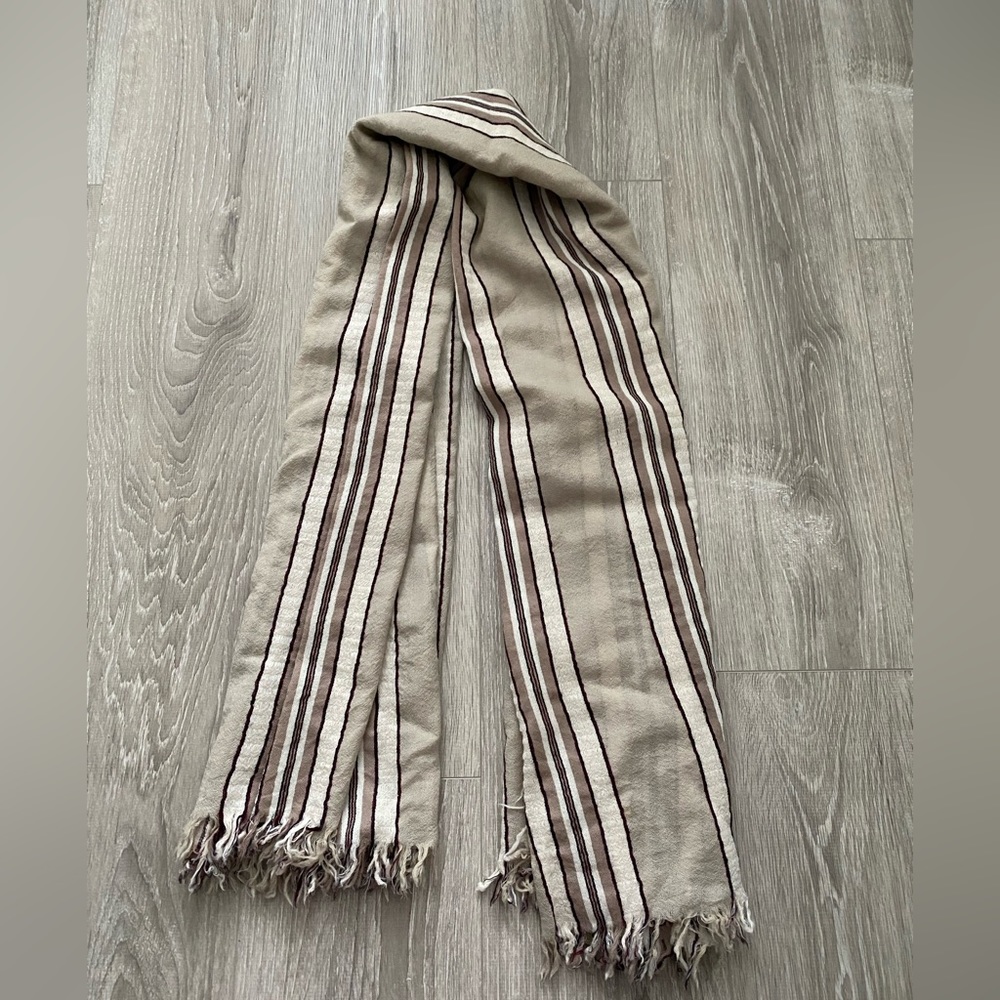 Wilfred scarf